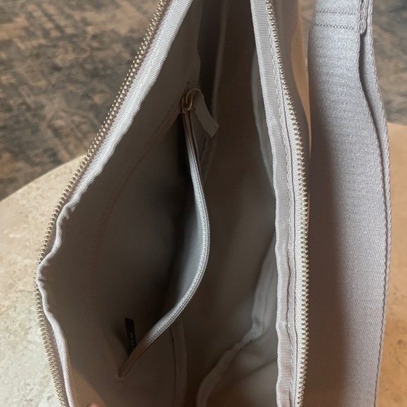 JULY Stylish Gray Women's crossbody/sling bag‎ - Picture 7 of 7